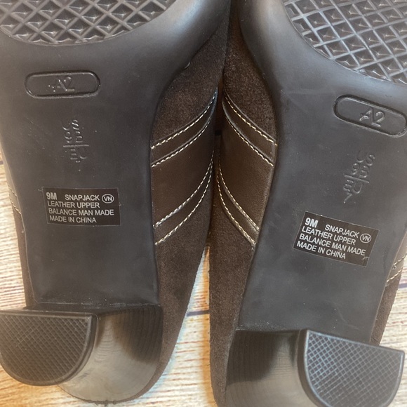 A2 by Aerosoles Brown Suede Leather Snapjack Mule Size 9 - Picture 7 of 11